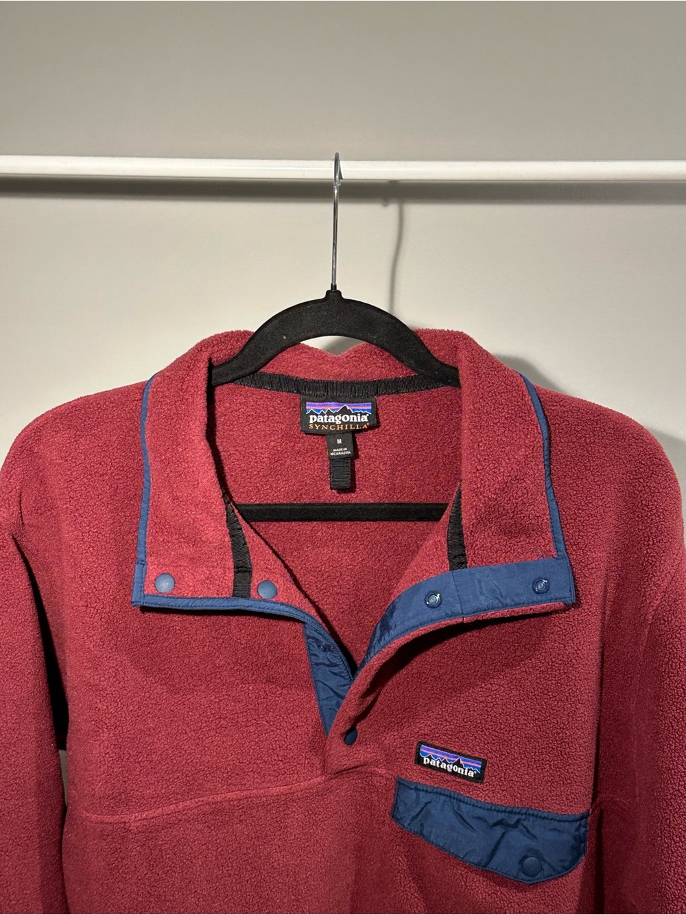 Patagonia Burgundy Fleece Pullover with Navy Pocket Trim - Picture 6 of 6